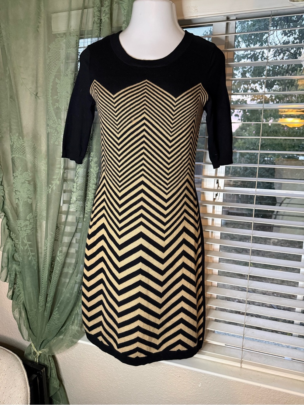 Black and Cream Chevron Midi Dress with Short Sleeves